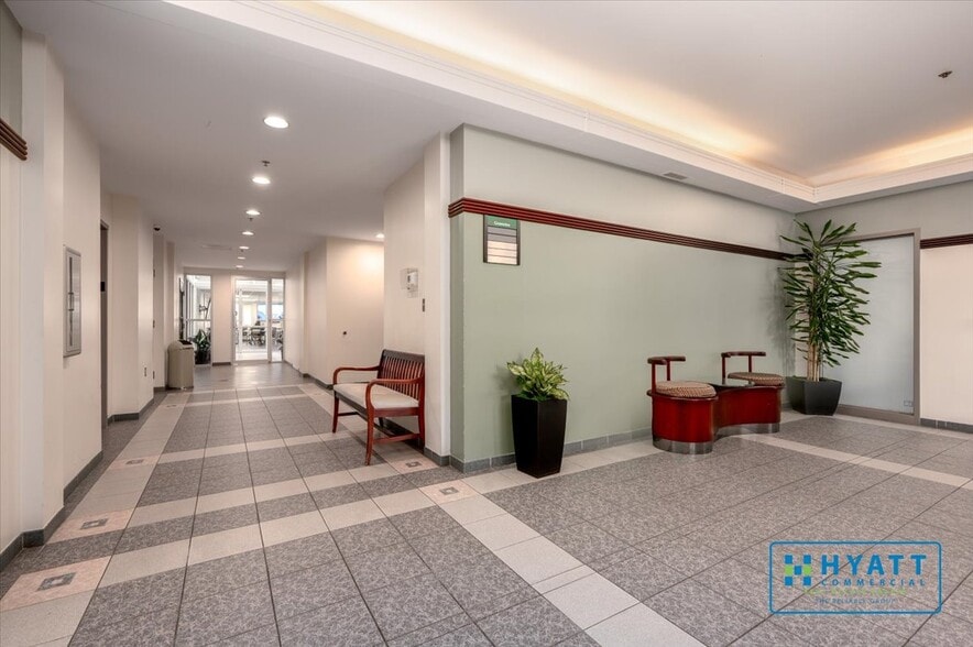 More Photos Of 14409 Greenview Dr, Laurel Medical For Lease