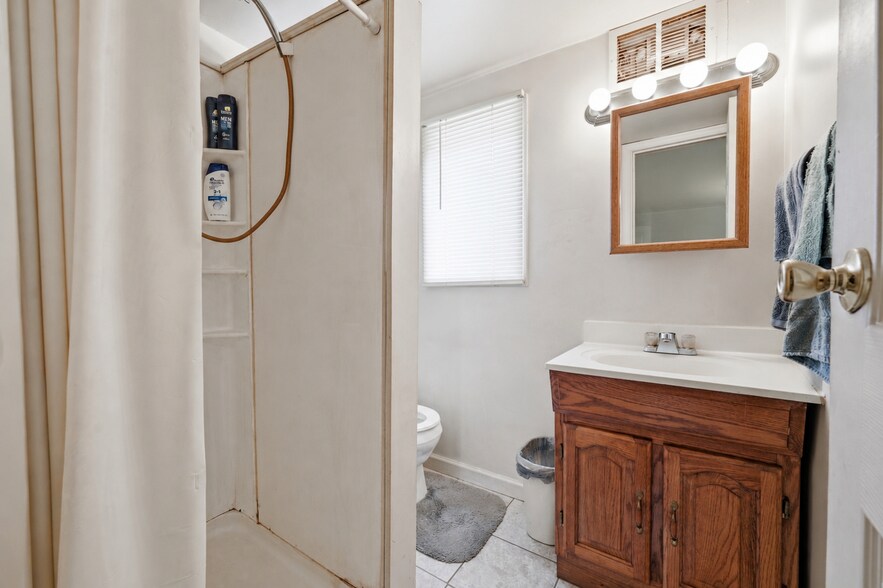 More Photos Of 601 S Walnut St, New Castle Apartments For Sale