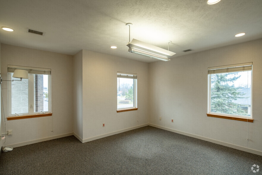 More Photos Of 4205 Charlar Dr, Holt Loft Creative Space For Sale