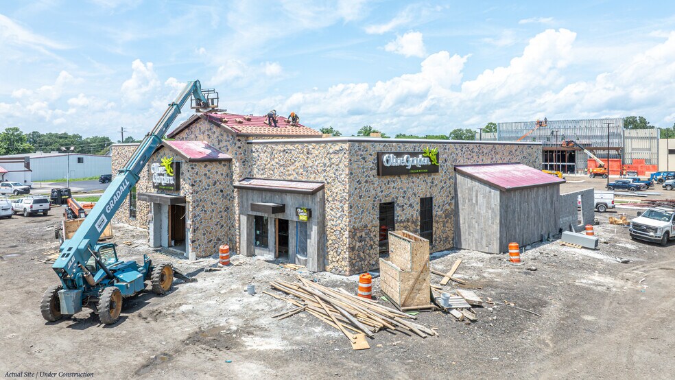 More Photos Of 1401 E Main St, Russellville Restaurant For Sale