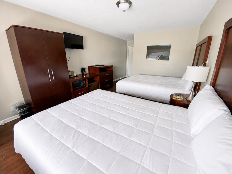 More Photos Of 530 Lake Malone Rd, Lewisburg Hotel For Sale