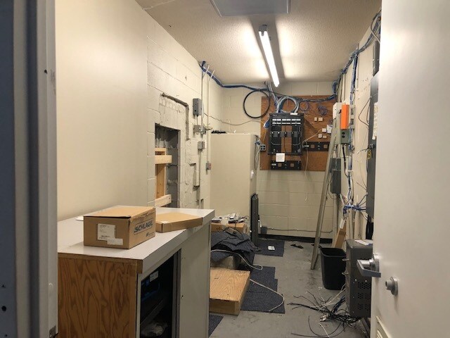 More Photos Of 2445 Onslow Dr, Jacksonville Bank For Sale