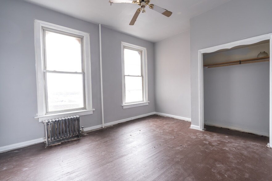 More Photos Of 271-277 State St, Schenectady Apartments For Sale