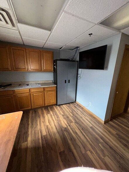 More Photos Of 198 George St, Beckley Research And Development For Lease