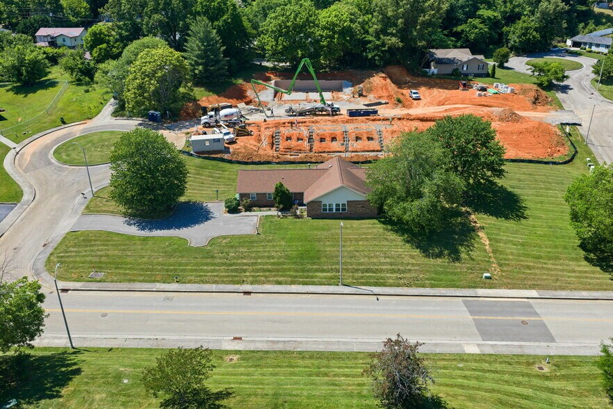 More Photos Of 401 McGhee St, Maryville Apartments For Sale