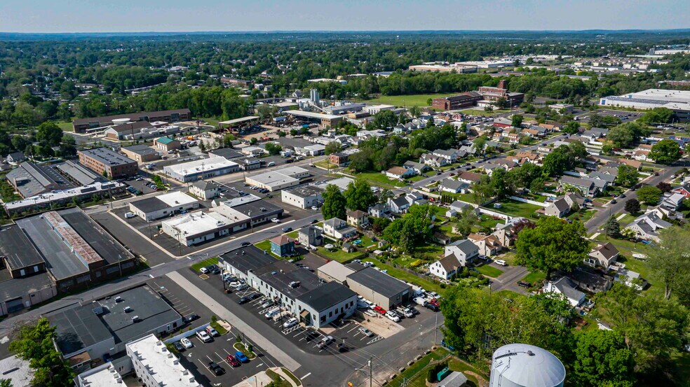 More Photos Of 400 Lincoln Ave, Hatboro Light Distribution For Sale