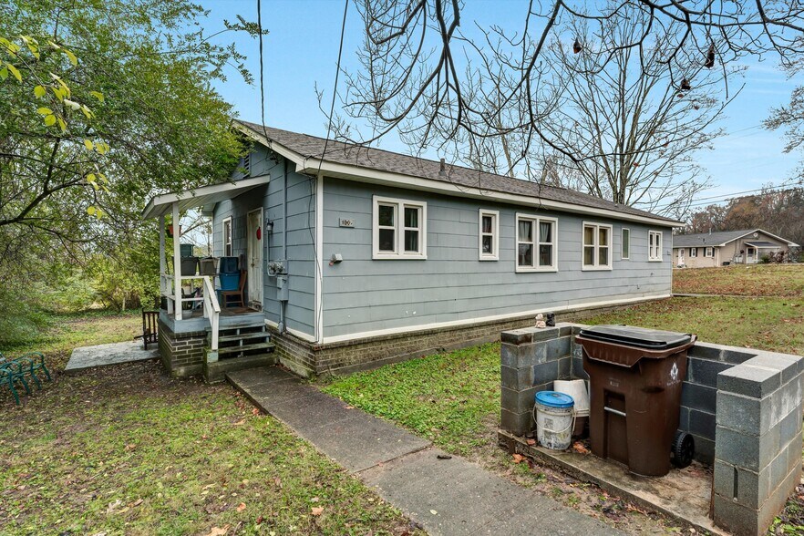 More Photos Of 100 Howard Ln, Oak Ridge Apartments For Sale