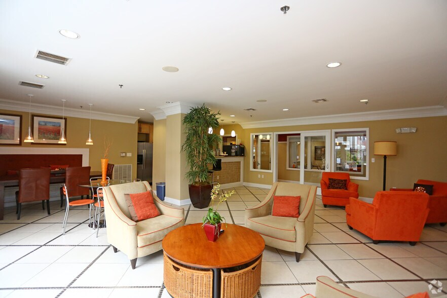 More Photos Of 1901 West St, Annapolis Apartments For Lease