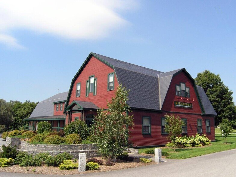 More Photos Of 381 New Rd, Brandon Freestanding For Lease