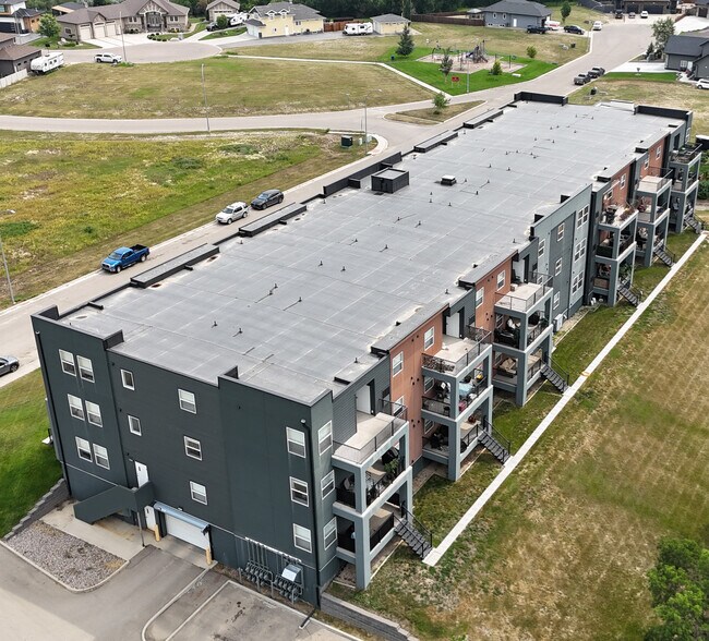 More Photos Of 71 Riverwood Dr, Weyburn Apartments For Sale