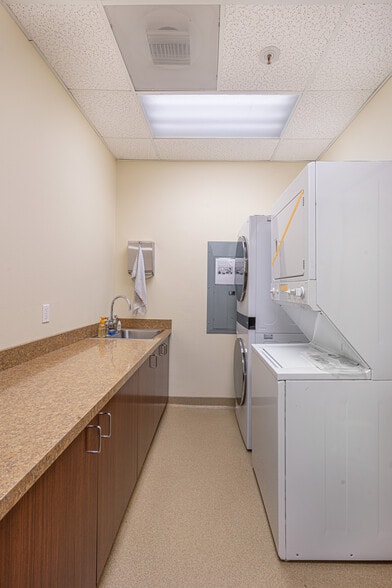 More Photos Of 4867 Old Redwood Hwy, Santa Rosa Healthcare For Sale