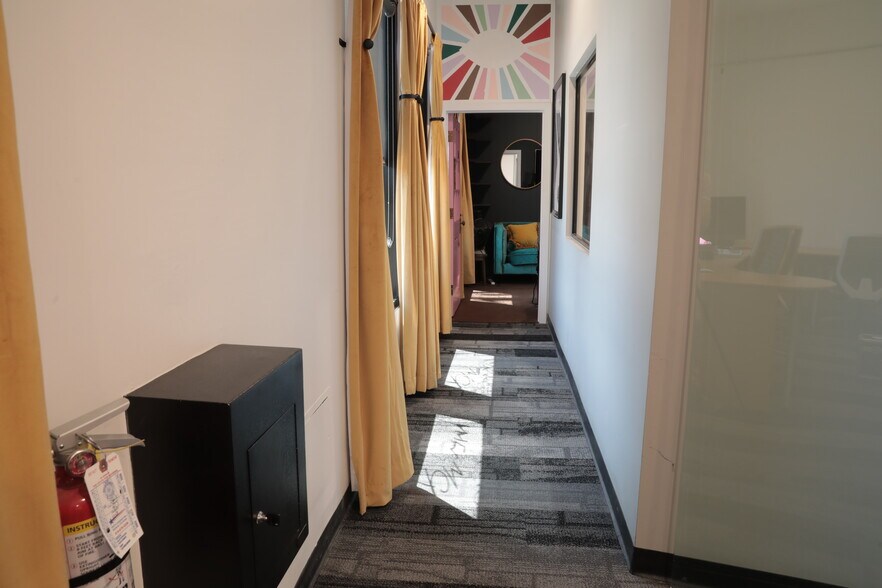 More Photos Of 2909 E 1st St, Los Angeles Office For Sale