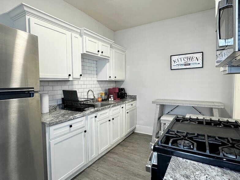 More Photos Of 60 N Willett St, Memphis Apartments For Sale