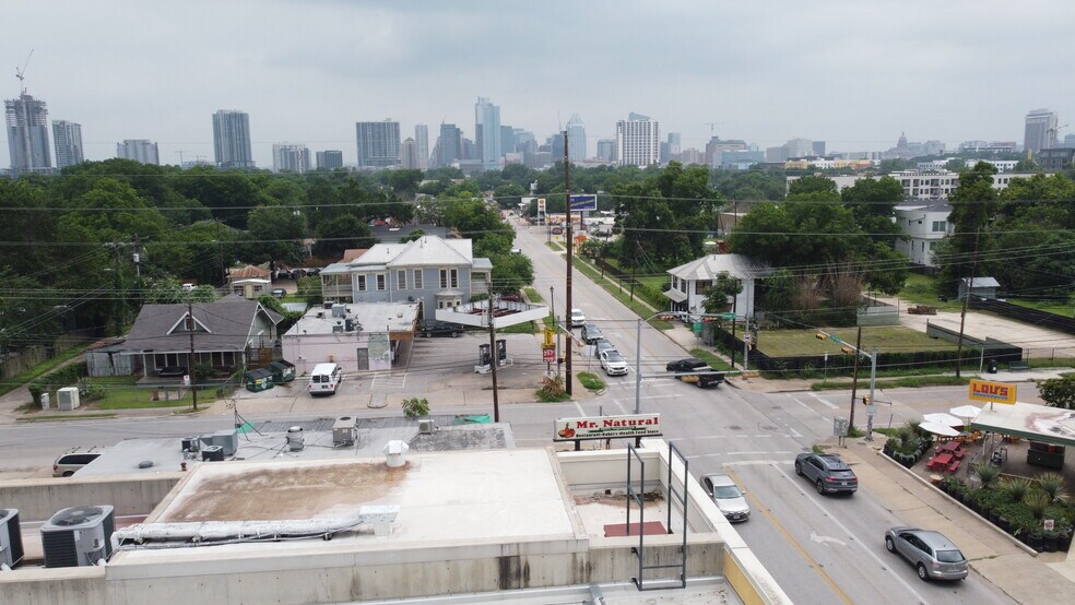 More Photos Of 1901 E Cesar Chavez St, Austin Loft Creative Space For Lease