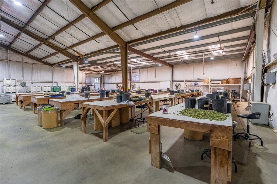More Photos Of 23820 Potter Rd, Salinas Contractor Storage Yard For Sale