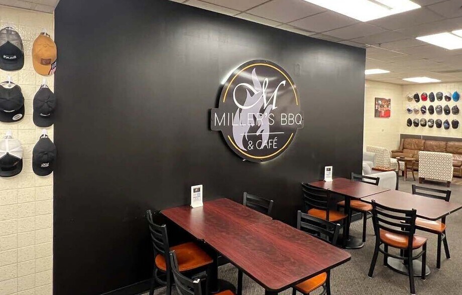 More Photos Of 4600 25th Ave NE, Salem Office For Lease