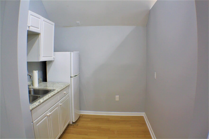 More Photos Of 32191 Nassau Rd, Lewes General Retail For Lease