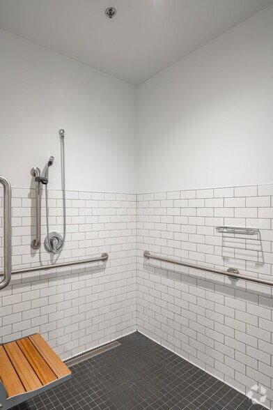 More Photos Of 500 Naches Ave SW, Renton Office For Lease