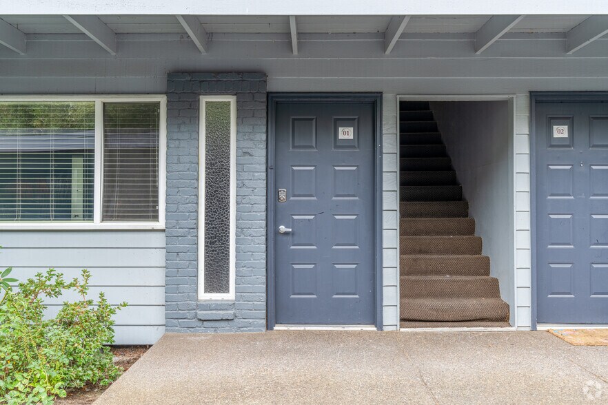 More Photos Of 9550 SW Washington Dr, Portland Apartments For Sale