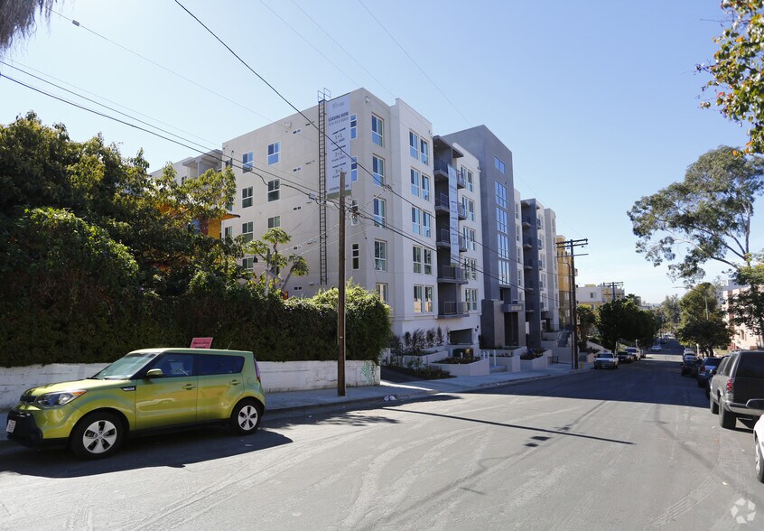 More Photos Of 422 S Lake St, Los Angeles Apartments For Sale