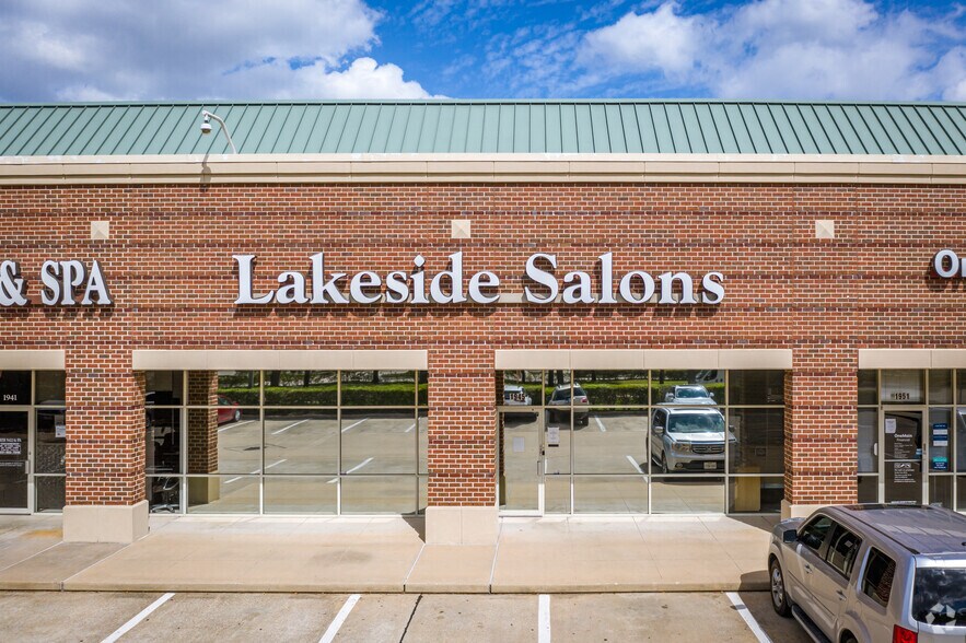 More Photos Of 16312-16322 Southwest Fwy, Sugar Land Unknown For Lease