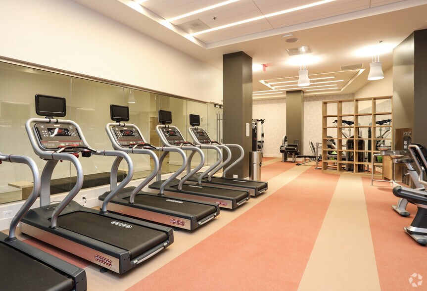 More Photos Of 11830 Sunrise Valley Dr, Reston Apartments For Lease