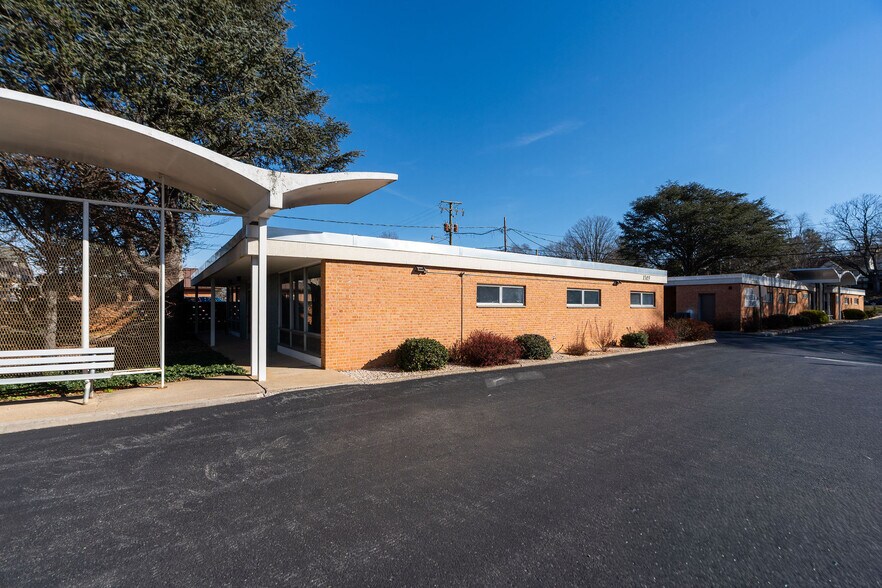 More Photos Of 1305 13th St, Waynesboro Medical For Sale