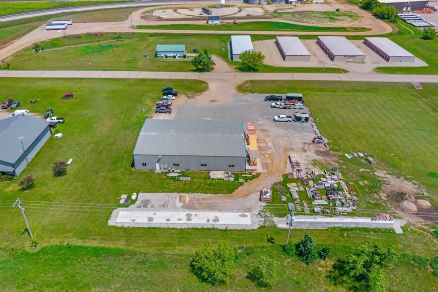 More Photos Of 411 Lorry St, Amherst Manufacturing For Lease