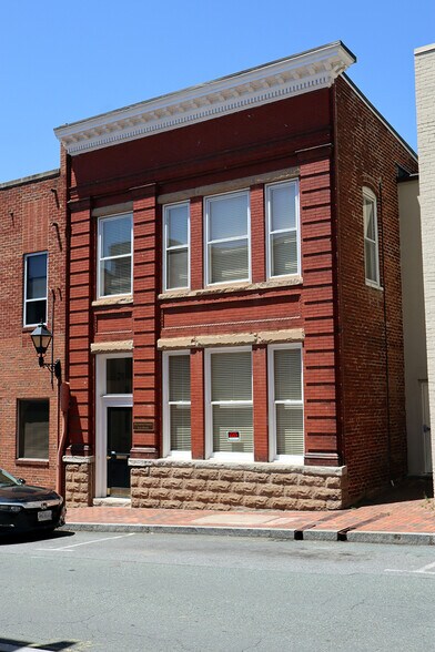Primary Photo Of 211 5th St NE, Charlottesville Office Residential For Lease
