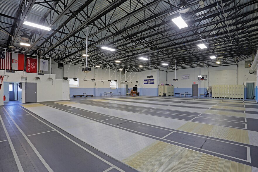More Photos Of 110 South Ave, Garwood Distribution For Lease