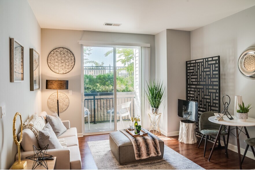 More Photos Of 1 Village Grn, Patchogue Apartments For Lease