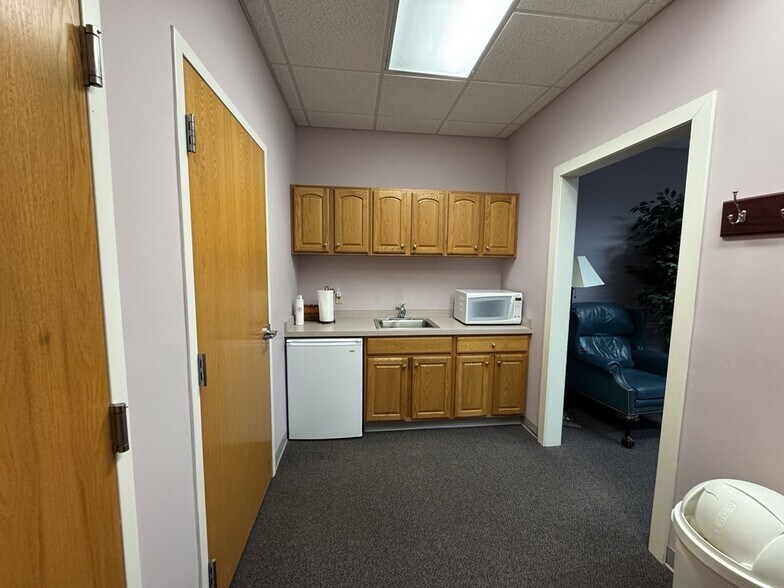 More Photos Of 53779 Generations Dr, South Bend Medical For Lease