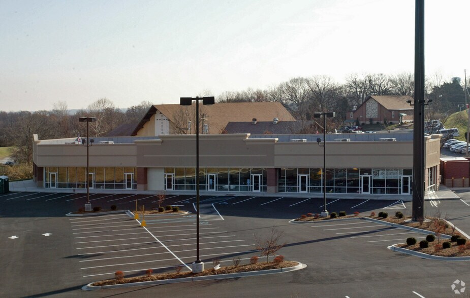 More Photos Of 1700-1726 Highway 141, Arnold Unknown For Lease