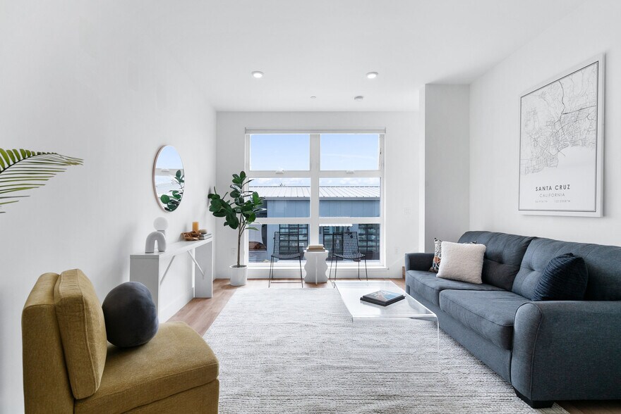 More Photos Of 202 Panetta Ave, Santa Cruz Flex For Sale