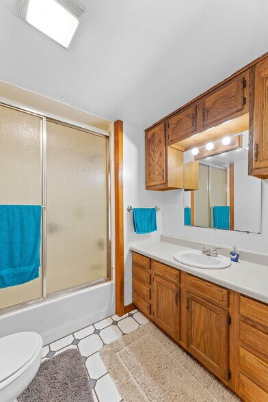 More Photos Of 29560 Reames Ln, Jonesburg Industrial For Sale