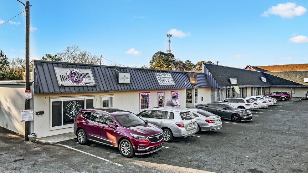 More Photos Of 2801-2825 W Sugar Creek Rd, Charlotte Unknown For Lease