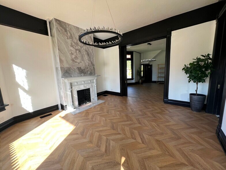 More Photos Of 100 W Main St, Boise Office Residential For Lease