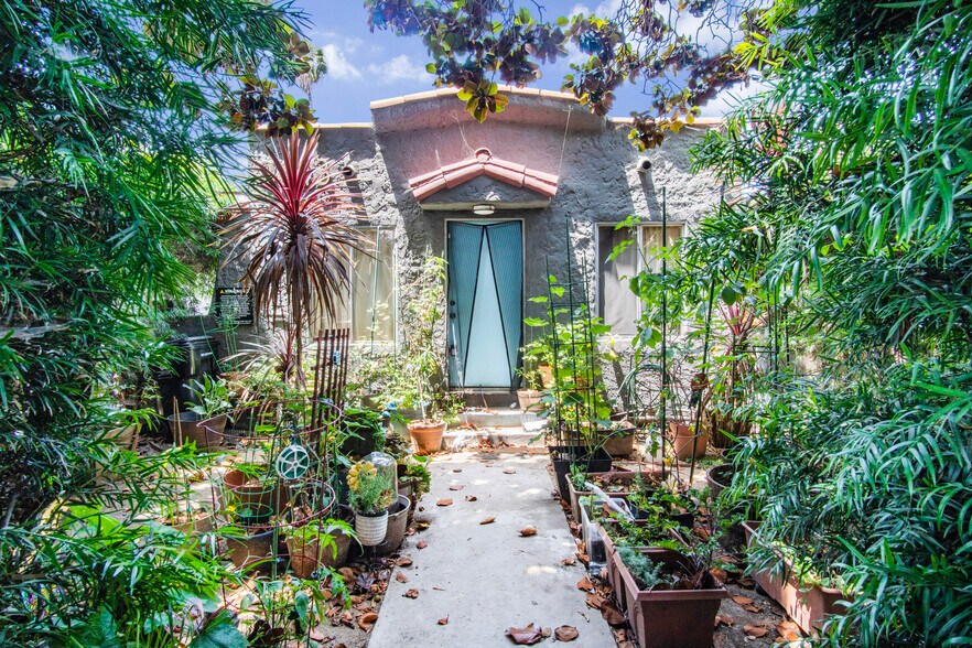 More Photos Of 3443 West Blvd, Los Angeles Apartments For Sale