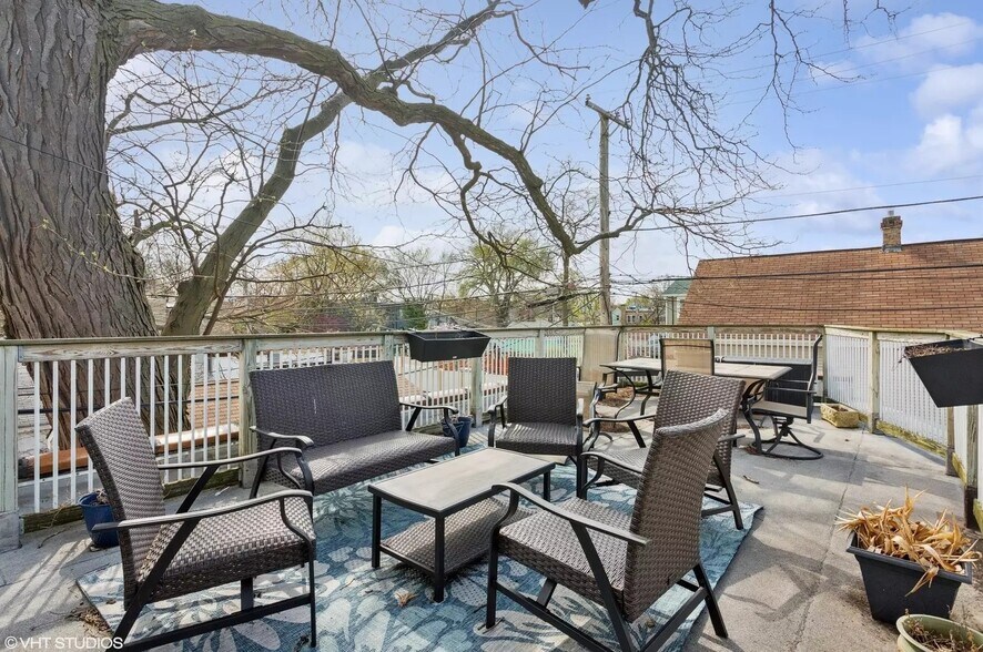 More Photos Of 1335 Dodge Ave, Evanston Loft Creative Space For Sale