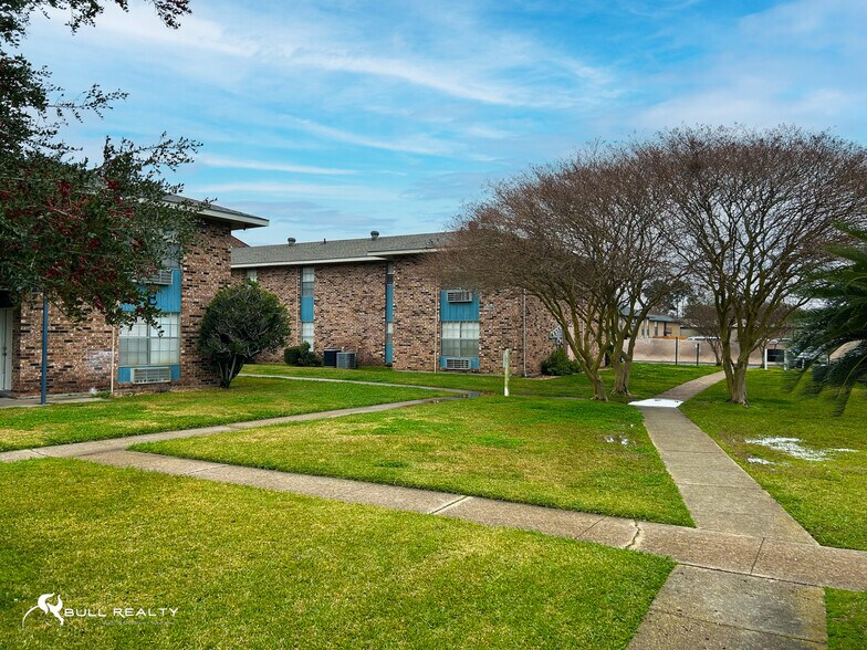 More Photos Of 317 Guilbeau Rd, Lafayette Apartments For Sale