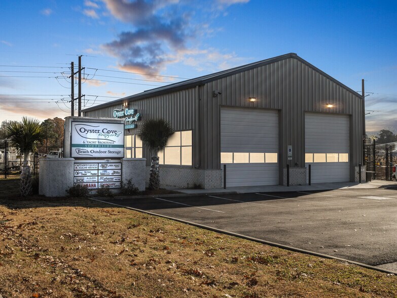 More Photos Of 1309 Virginia Beach Blvd, Virginia Beach Service For Sale