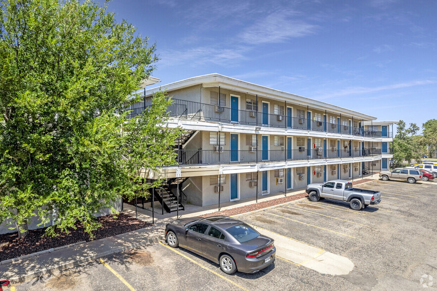 Primary Photo Of 4501 Brownfield Dr, Lubbock Apartments For Sale