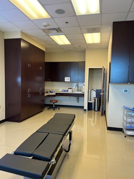 More Photos Of 12319 N Mopac Expy, Austin Medical For Sale