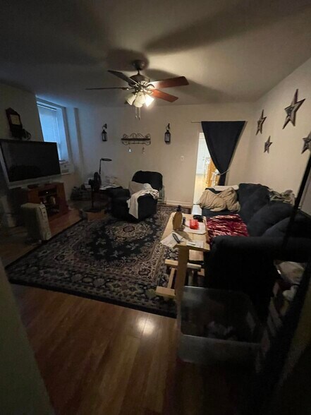 More Photos Of 128 S Market St, Frederick Apartments For Sale