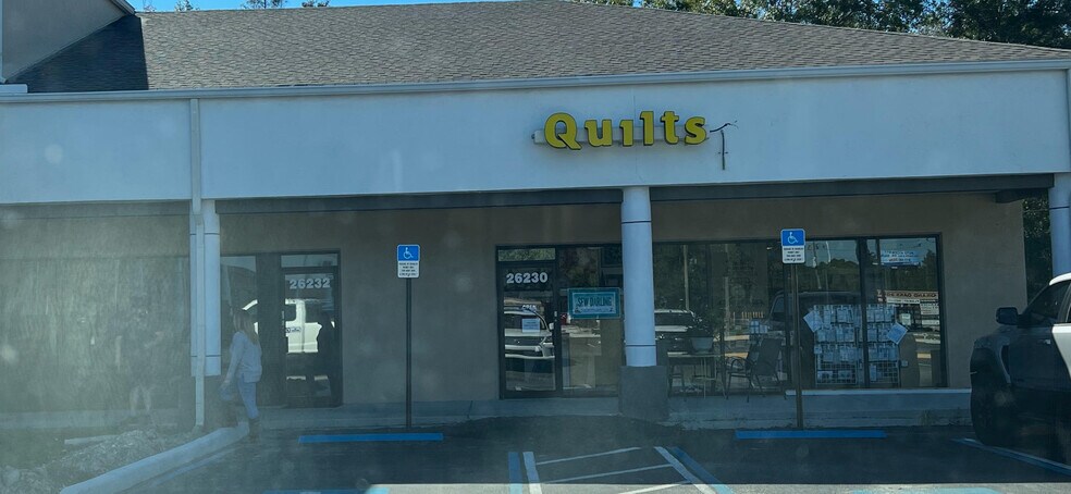 More Photos Of 26230 Wesley Chapel Blvd, Lutz General Retail For Lease