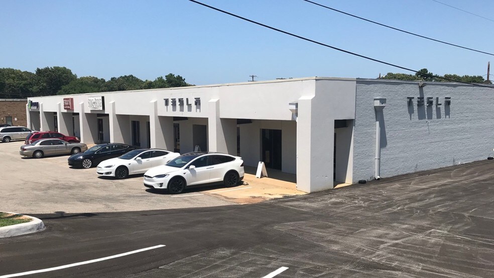 Primary Photo Of 3400-3432 S Southwest Loop 323, Tyler Unknown For Lease