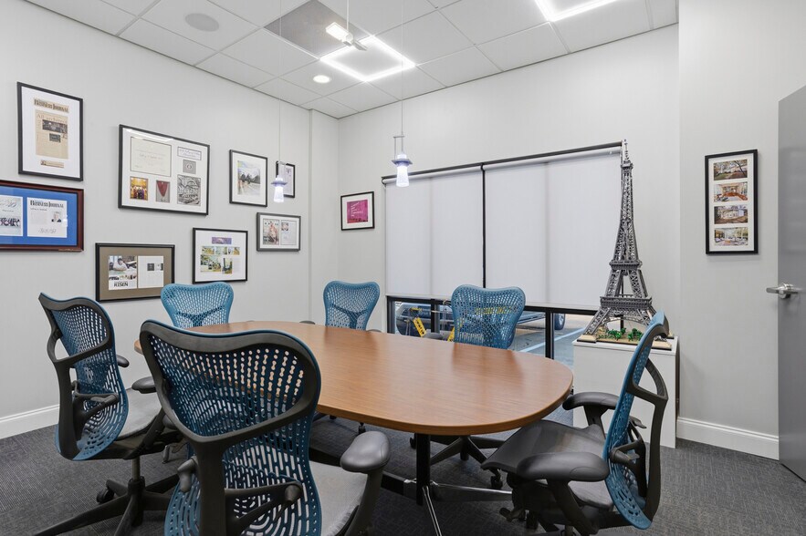 More Photos Of 206 Park Ct, Ridgeland Flex For Sale