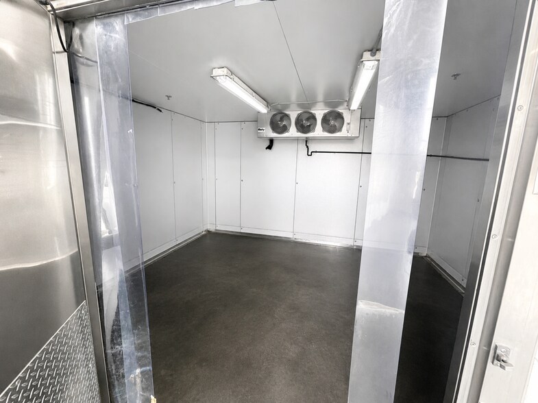 More Photos Of 2501 E President St, Savannah Food Processing For Lease