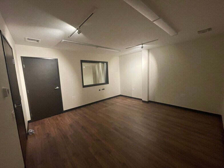 More Photos Of 9190-9214 Exposition Blvd, Los Angeles Warehouse For Sale