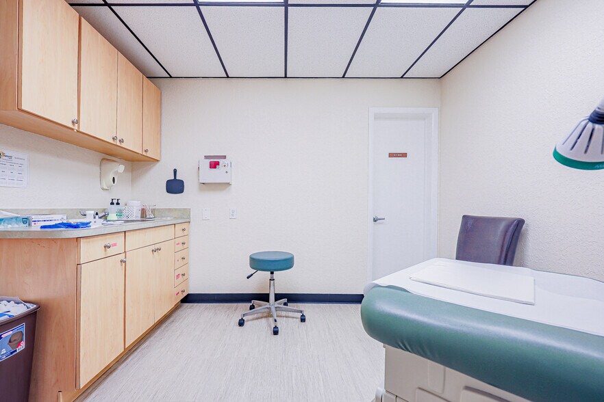 More Photos Of 255 Fortenberry Rd, Merritt Island Medical For Sale